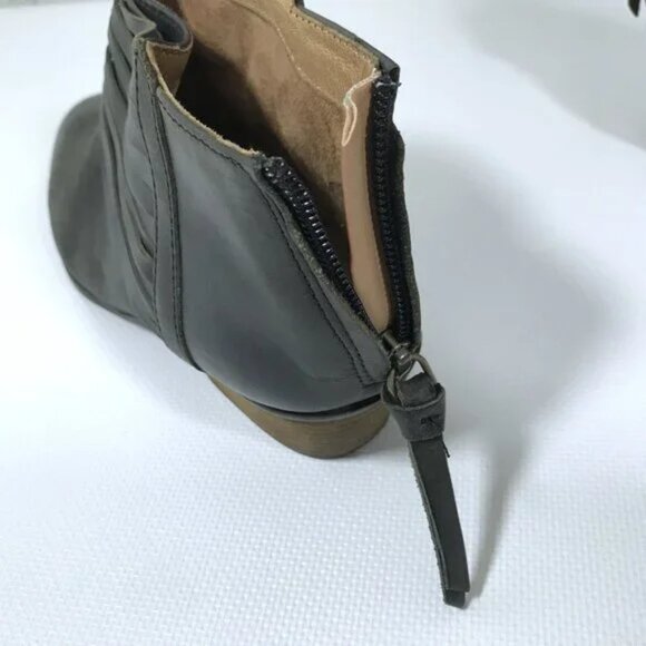 Clarks Leather Ankle Boots Black Size 5 - Picture 7 of 10